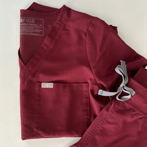 Figs scrubs set- like new